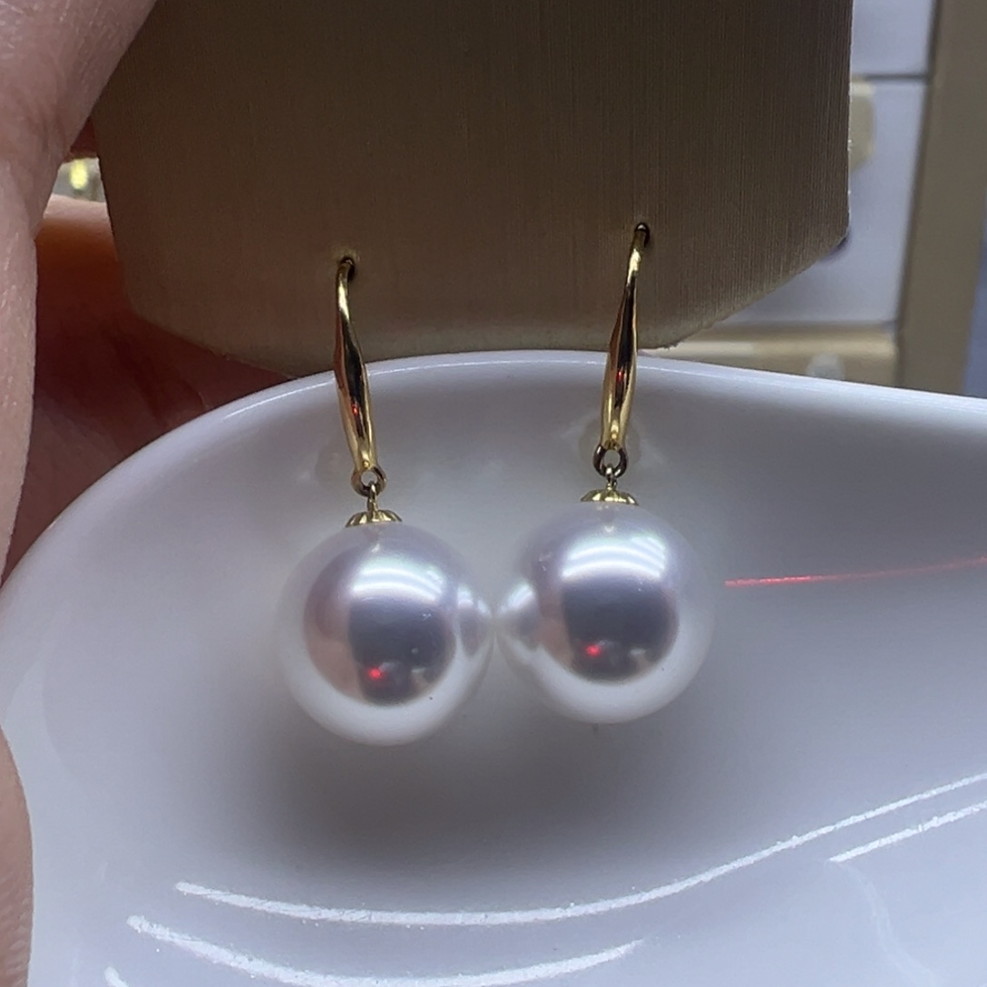 淡水珍珠18K金镶嵌耳饰
