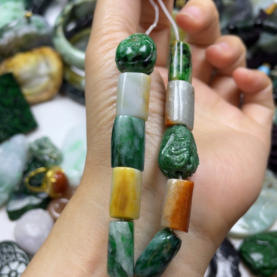 翡翠颈饰未镶嵌最*檬牌子