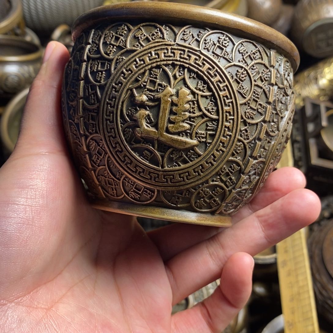 精美铜器做工精良