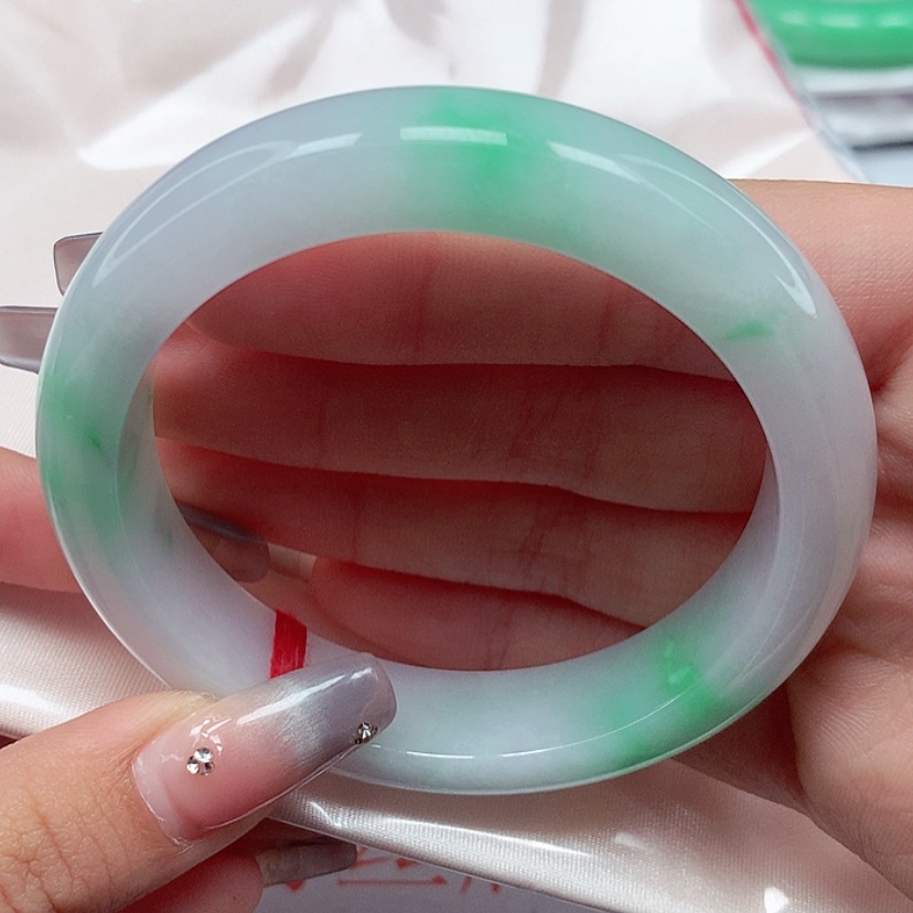 【闪购商品】翡翠手镯未镶嵌56圈