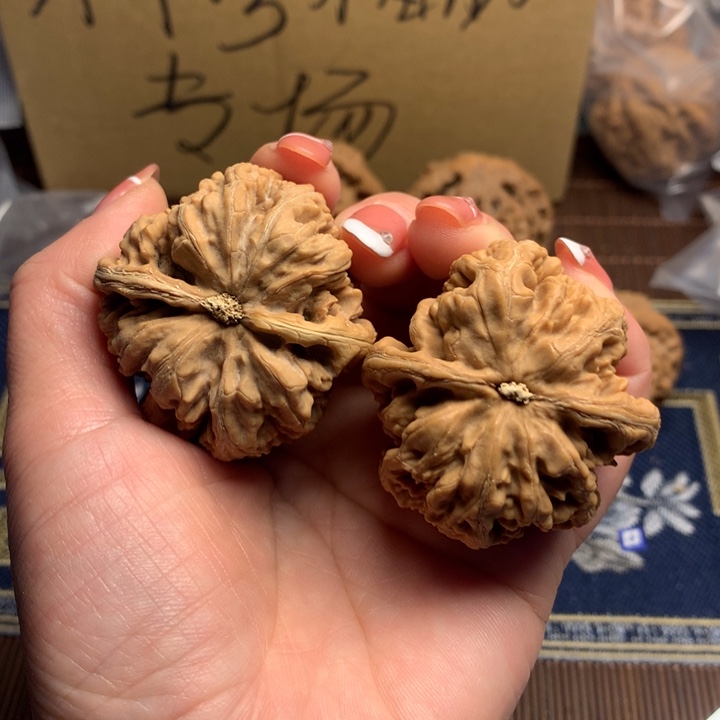 吊坠文玩核桃•粗筋