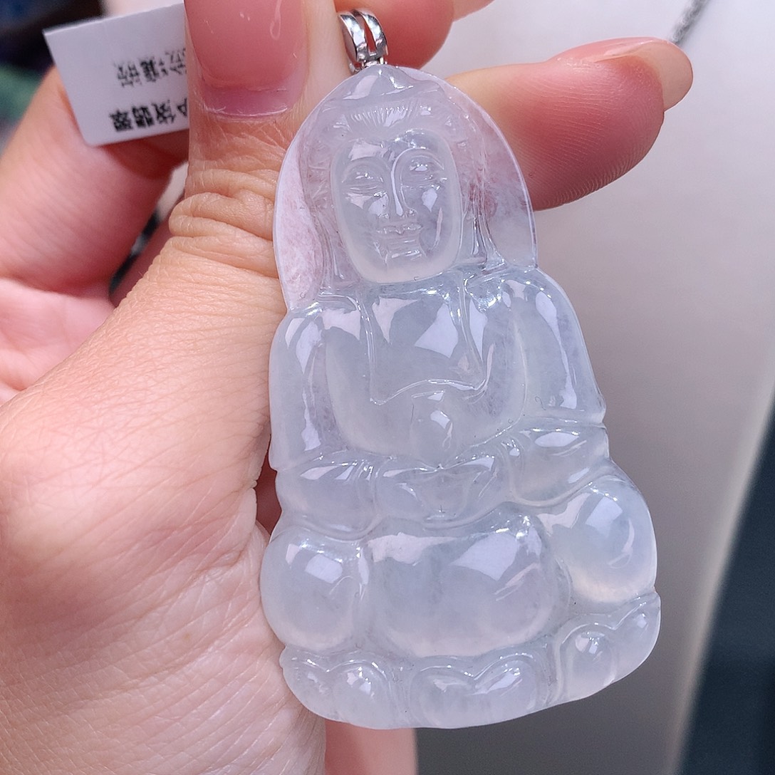 颈饰18K金镶嵌翡翠白冰正装观音