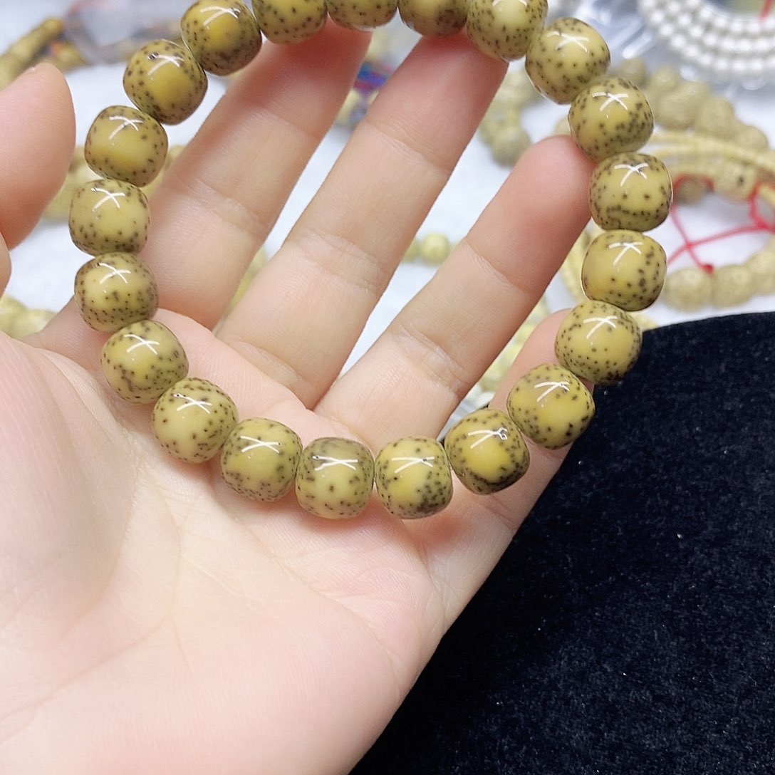 星月菩提吊坠10.11星月菩提