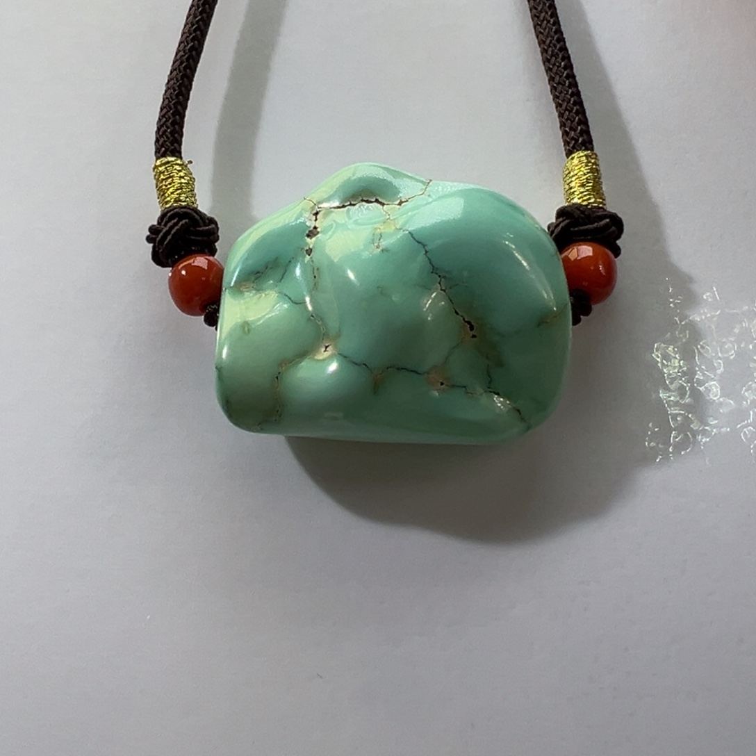 绿松石未镶嵌挂件