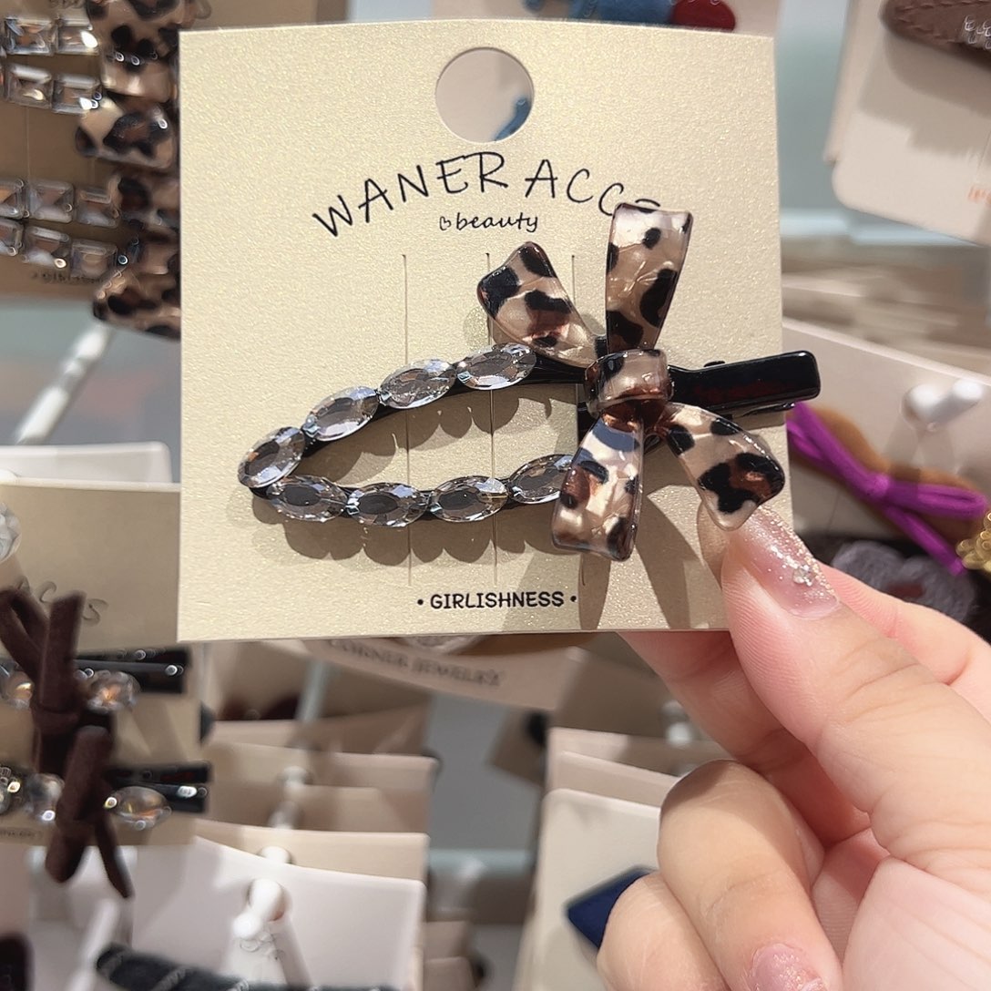 非金属豹纹鸭夹一只