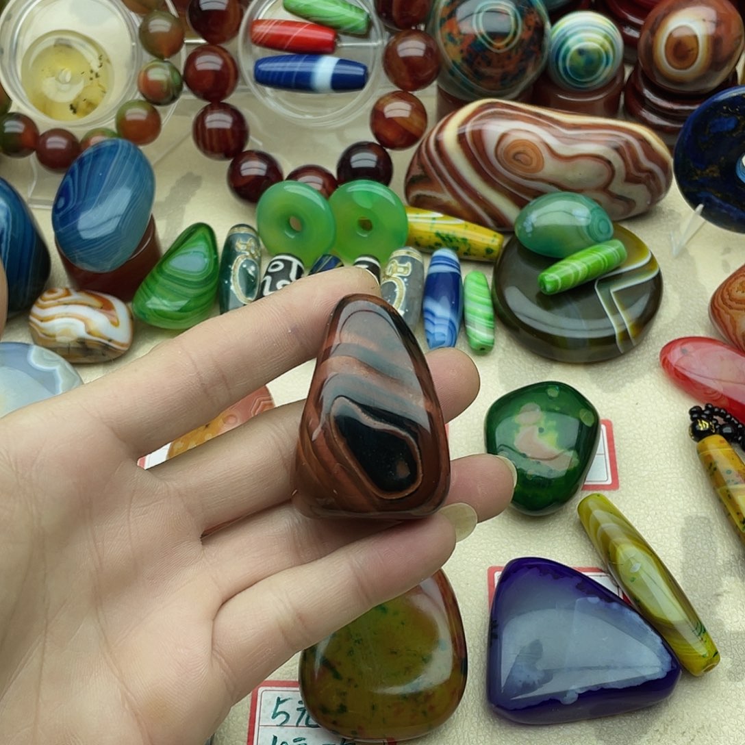 玛瑙/玉髓未镶嵌珠宝奇石