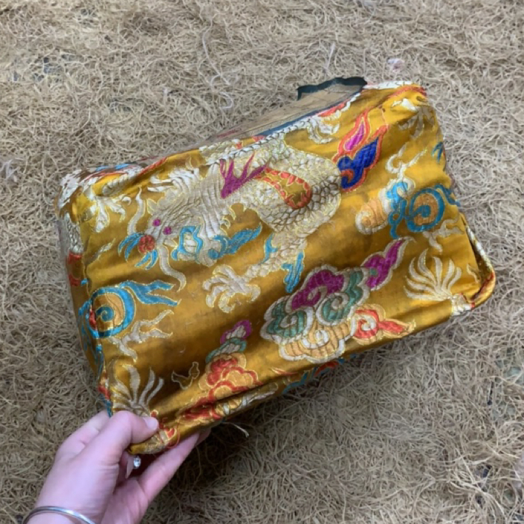 【闪购商品】布包大龙黄锭木摆件复古工艺风（不含布/箱）