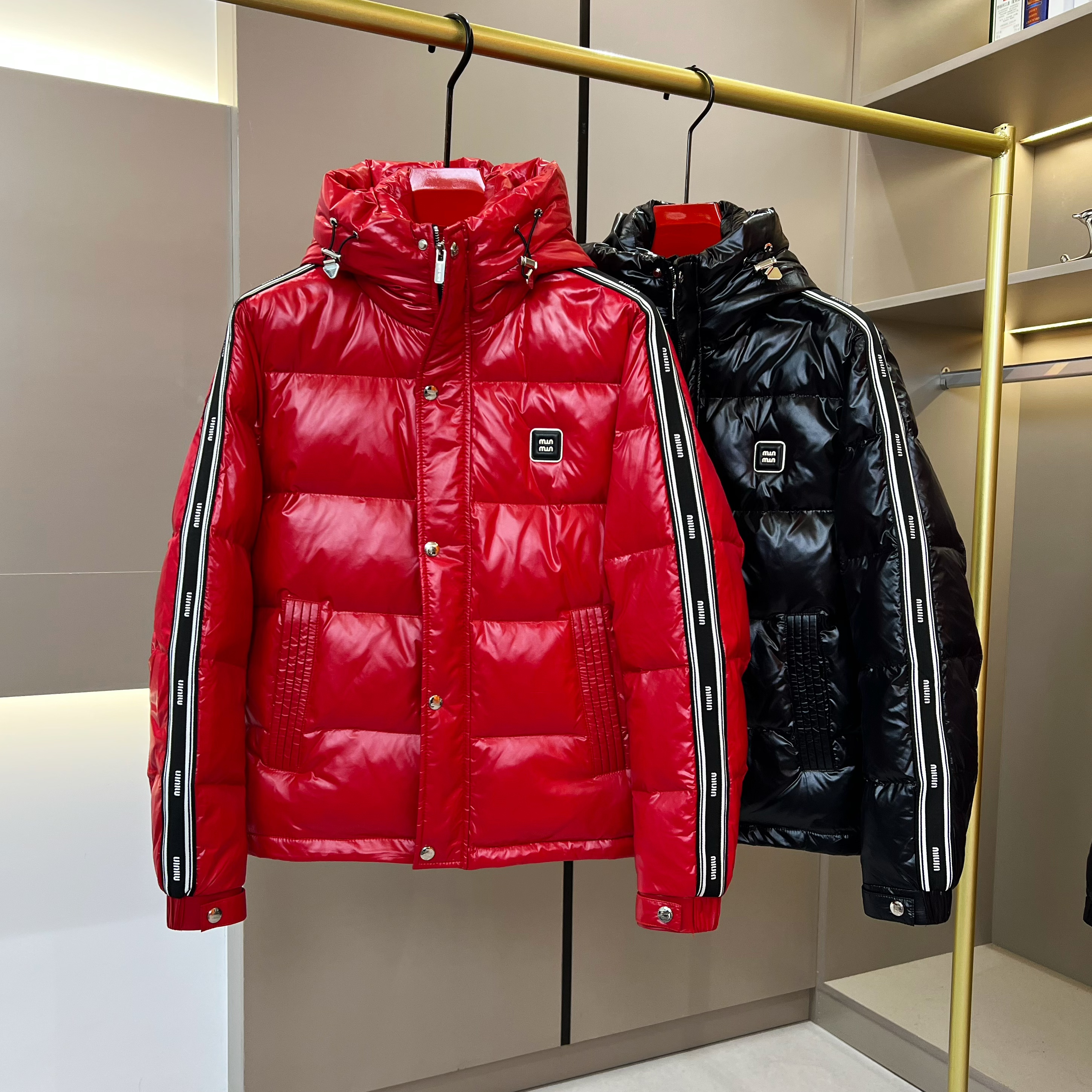 男士冬季保暖防寒戴帽羽绒服时尚潮流修身白鸭绒连帽外套