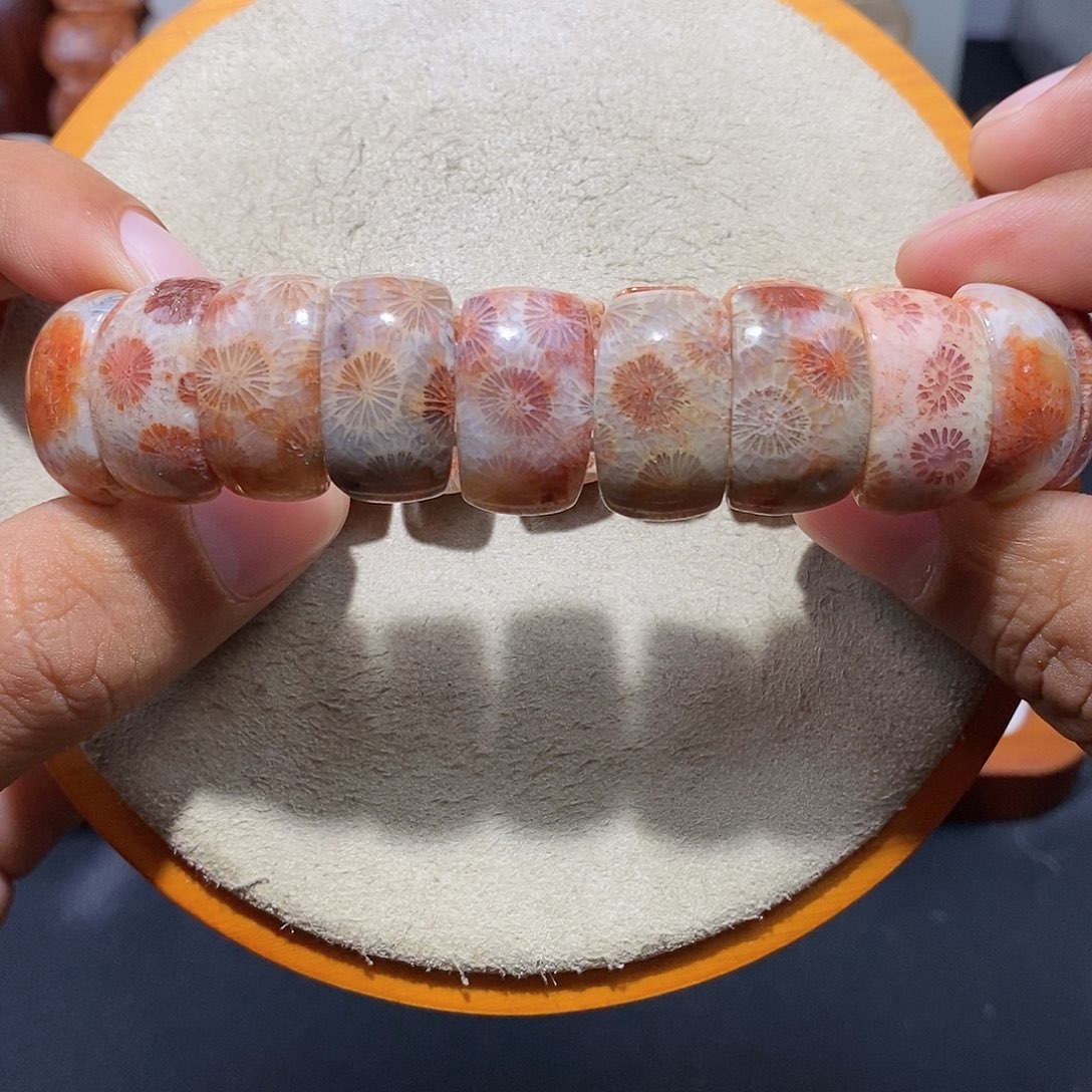 硅化珊瑚（珊瑚玉）手串未镶嵌全彩满花48