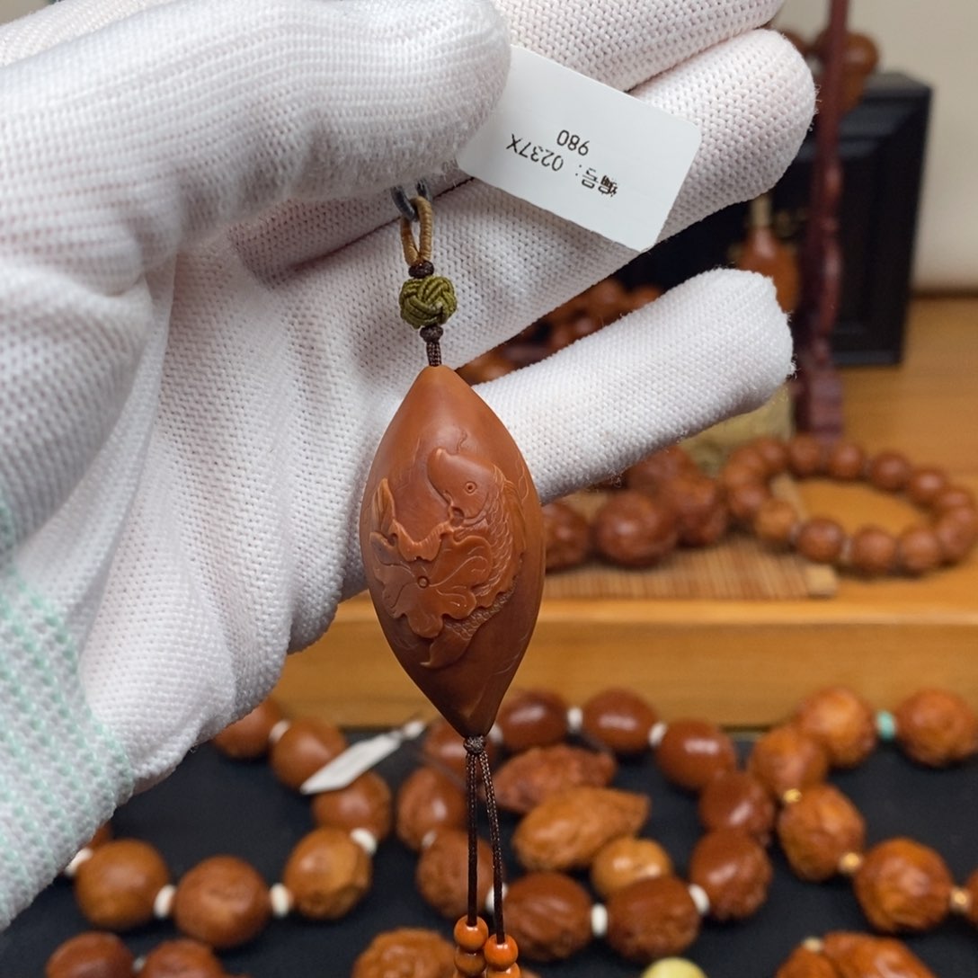 吊坠橄榄核许静健老师连年有余