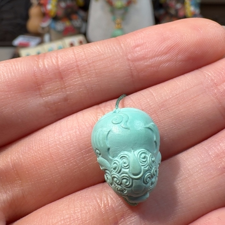 绿松石未镶嵌貔貅雕刻件