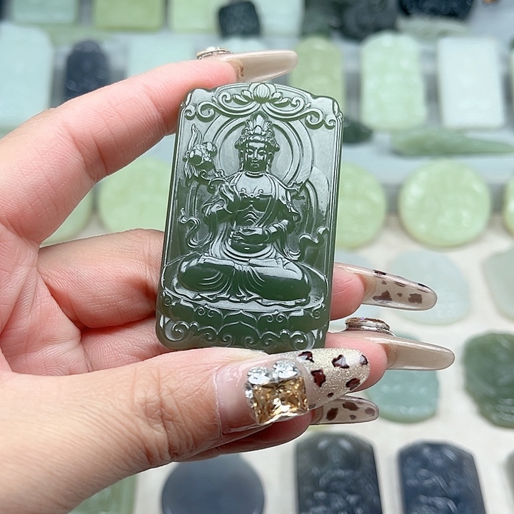 和田玉未镶嵌颈饰