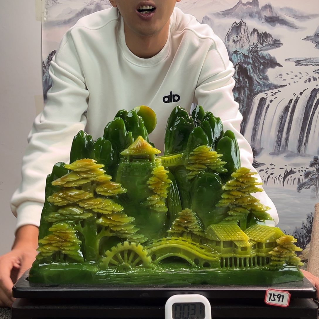 沃***土玉玉摆件绿色带底座