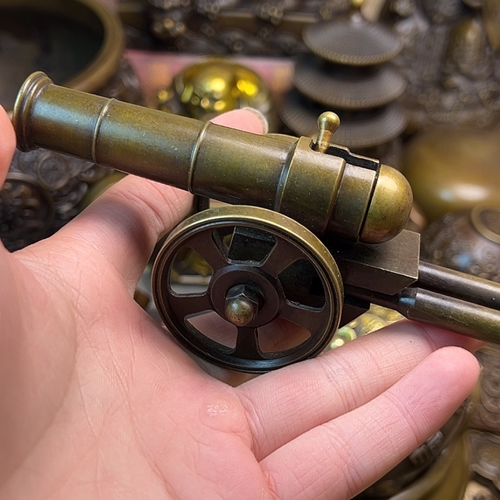 精美铜器，点击下单