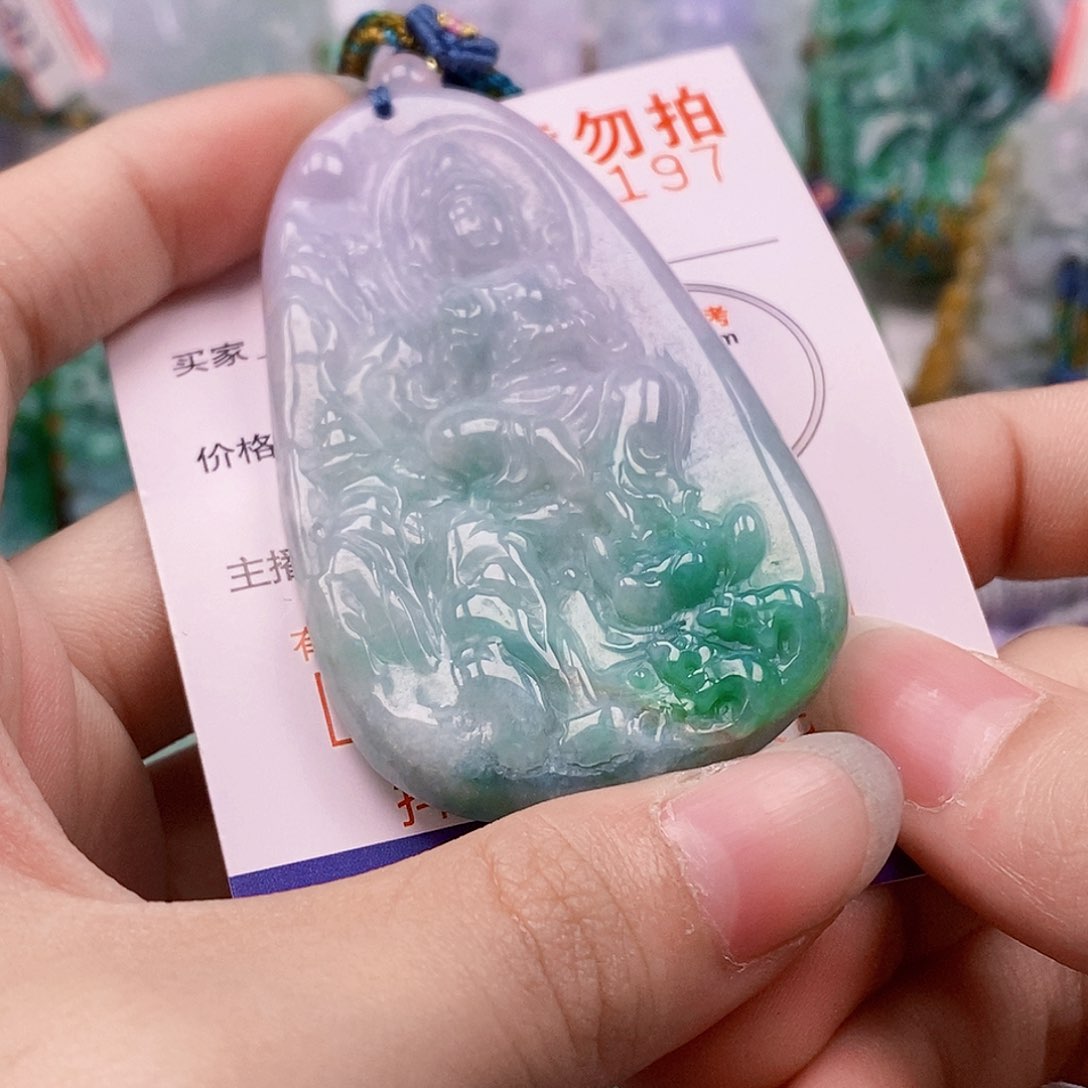 吊坠(不含链)未镶嵌翡翠