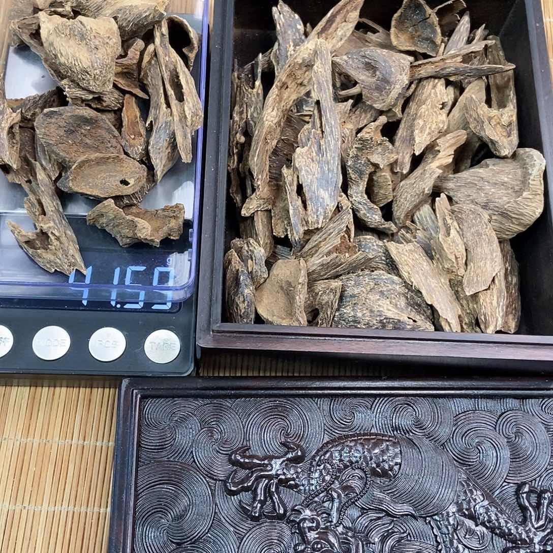 沉香沉香碎屑日本回流 海南沉水包头141克