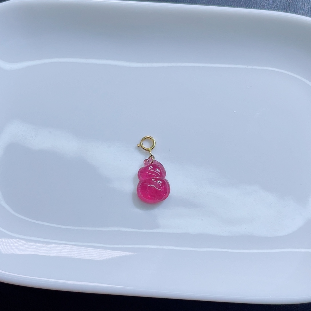 碧玺颈饰未镶嵌碧玺吊坠