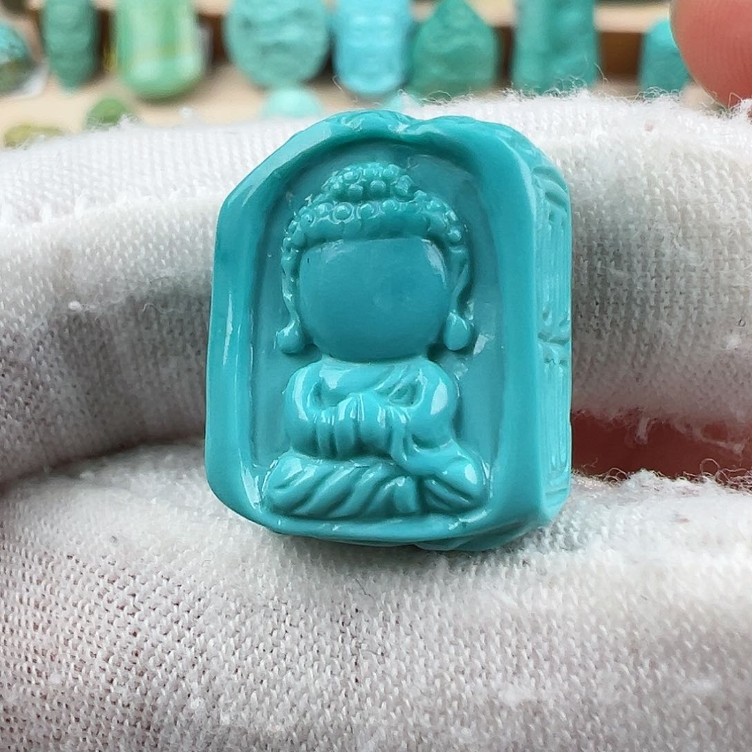 绿松石配饰未镶嵌