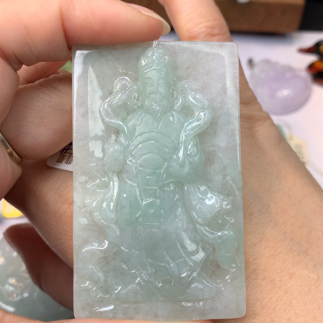 翡翠颈饰未镶嵌财神