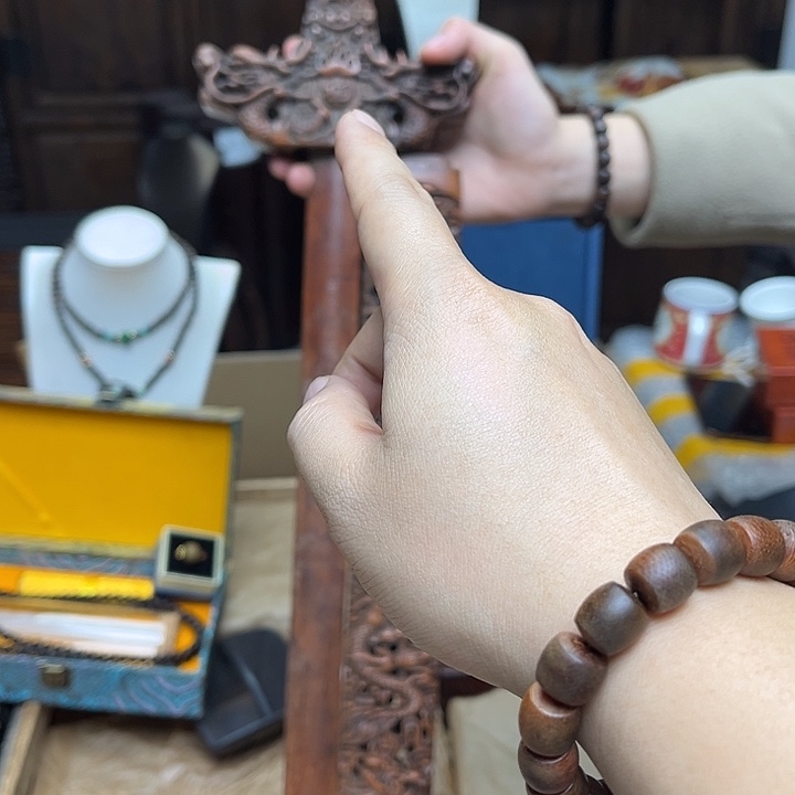 大叶紫檀（黑酸枝木类）