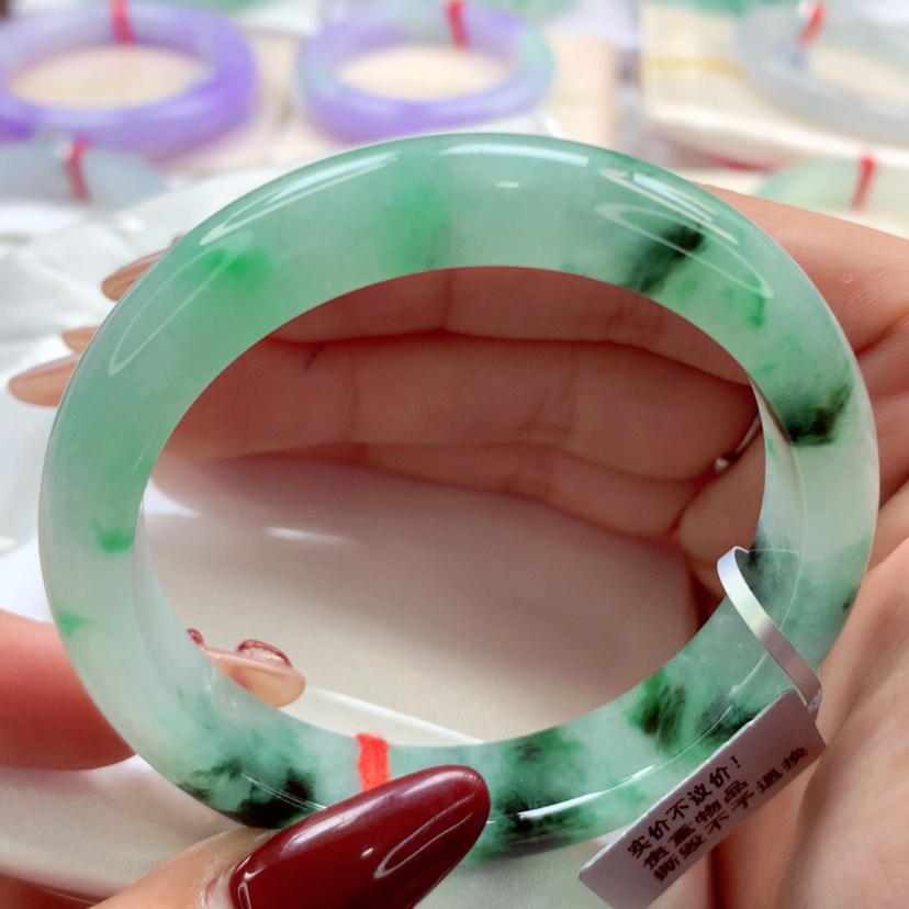 【闪购商品】翡翠手镯未镶嵌师妹