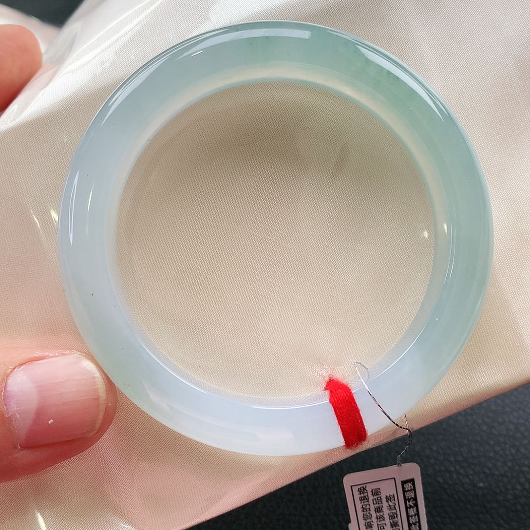 未镶嵌手镯翡翠天然翡翠手镯