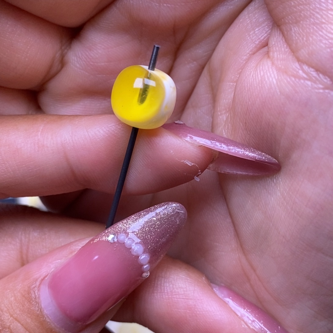 琥珀未镶嵌珠宝奇石橘金溶洞天眼老型10.4*9.4mm（有花粉）