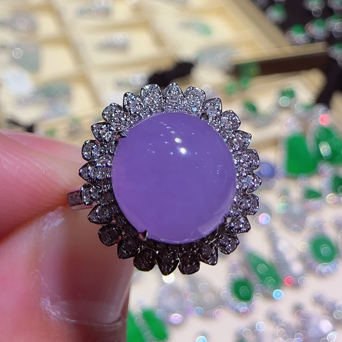 翡翠戒指18K金镶嵌戒指