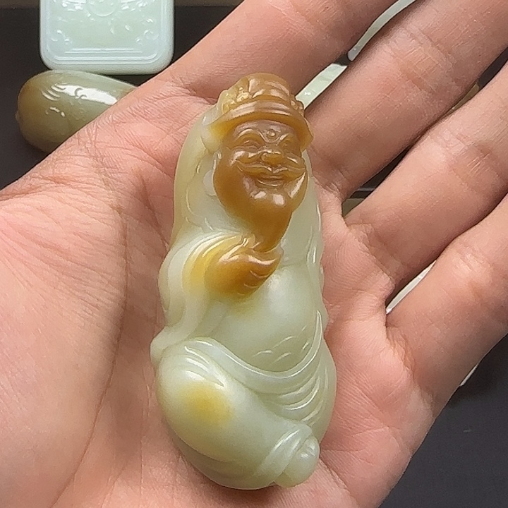 和田玉未镶嵌把件兴*