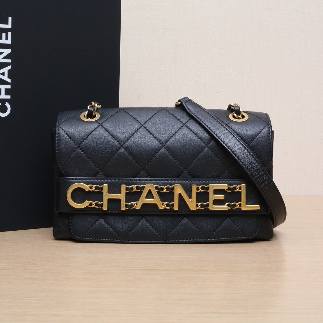 95新 Chanel/香奈儿 花花20P 口盖包 29开 Chanel元素徽章菱格纹