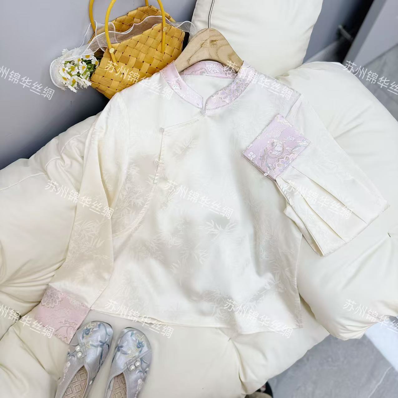 【白云】花瓣袖提花中国风长袖常规款衬衫宽松型奥黛1361