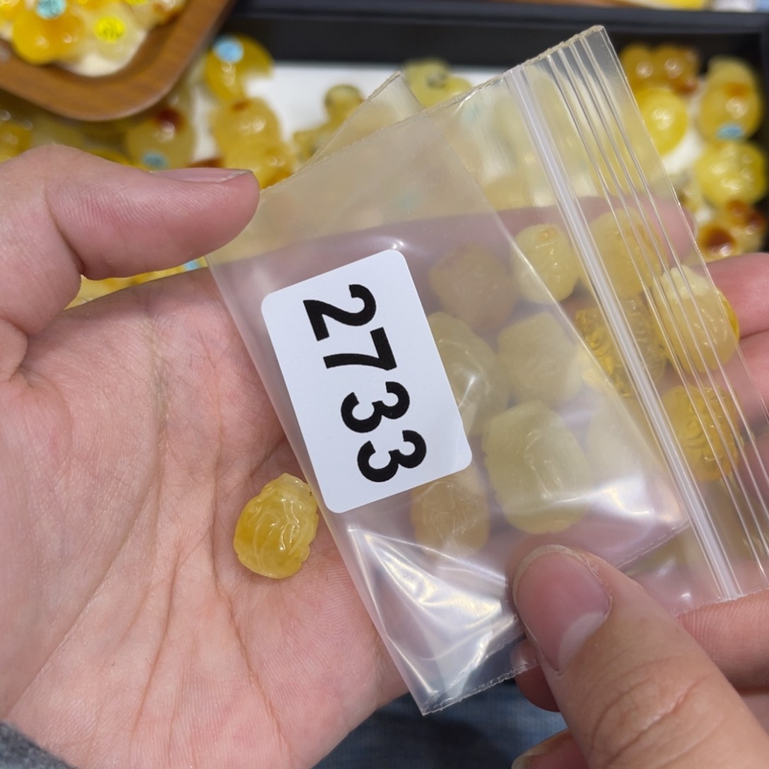 琥珀珠宝奇石未镶嵌