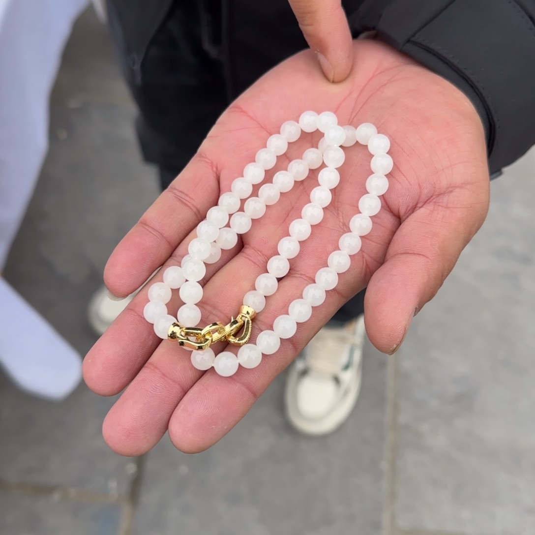 和田玉颈饰未镶嵌