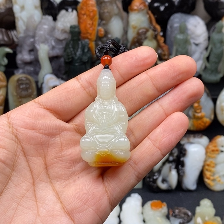 和田玉挂件未镶嵌达*瓦