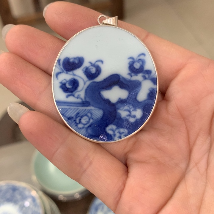 壶承现代纯手工的工艺品