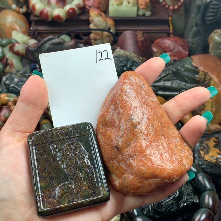 岫岩河磨玉（透闪石质玉）把件未镶嵌