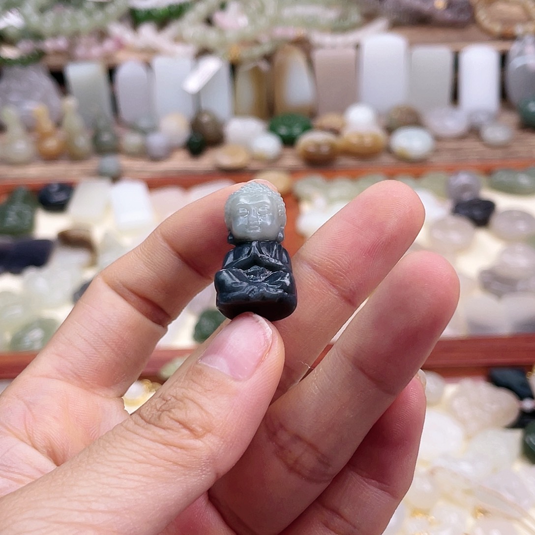 【闪购商品】和田玉未镶嵌吊坠(赠链)