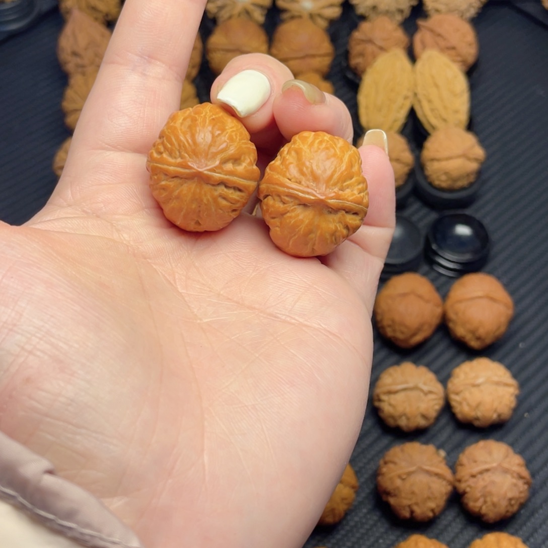 把件文玩核桃瓷娃娃