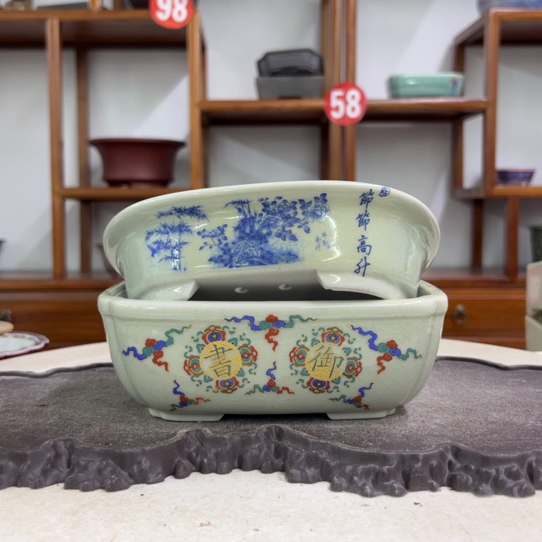 紫砂花盆瑕疵2个。。。火烈磕角不平走形