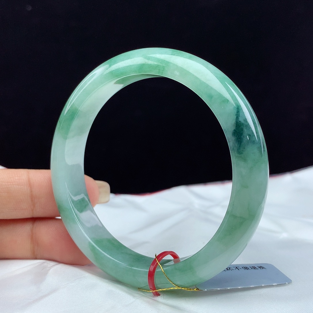 翡翠手镯未镶嵌57圈 3751