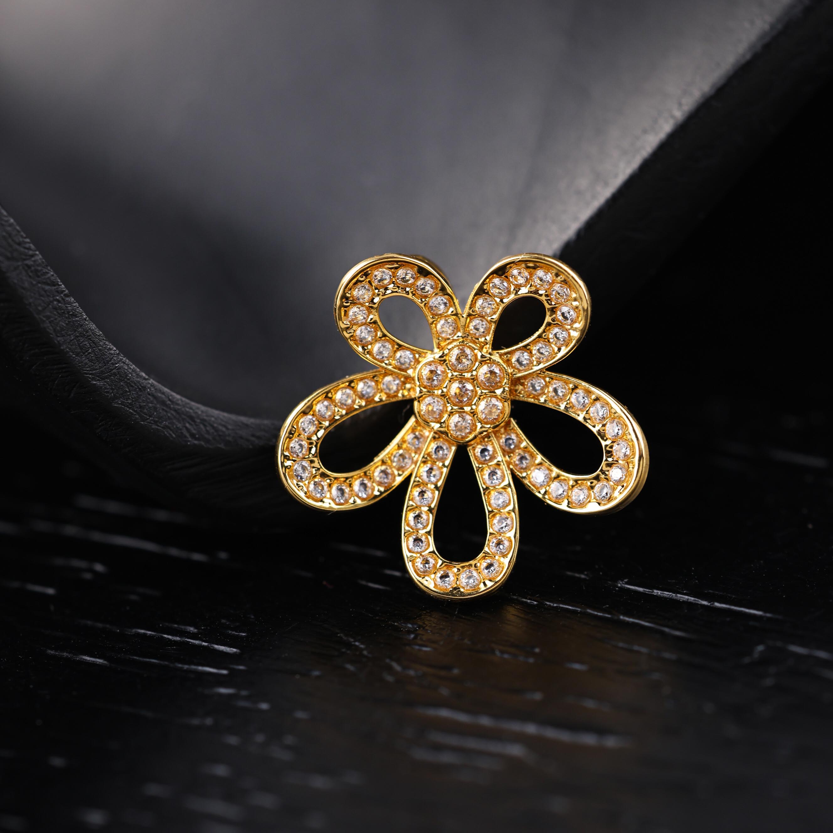 【举石臻选】TA01-1331-214个性吊坠18k（一件）H