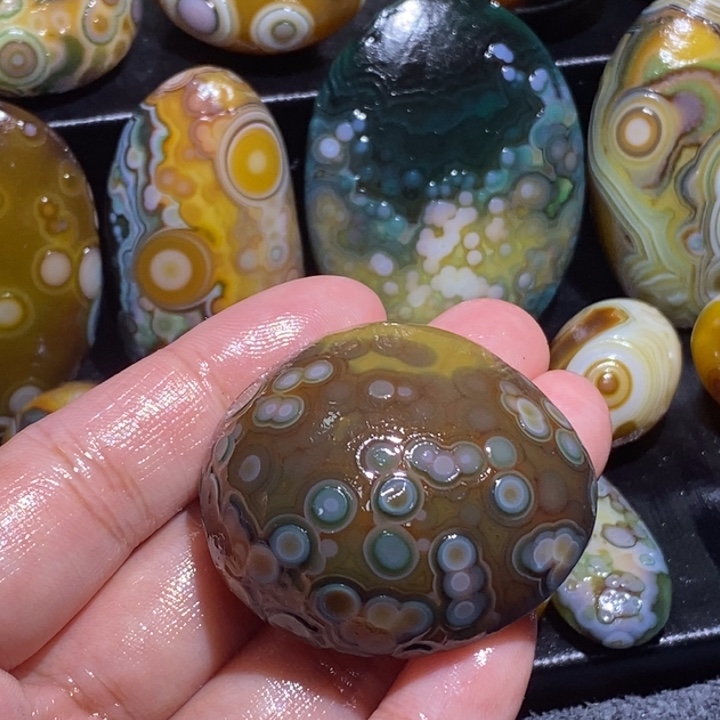 悦***^玛瑙/玉髓未镶嵌珠宝奇石