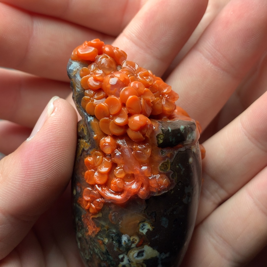 南红玛瑙未镶嵌1啊东寨老南红花瓶