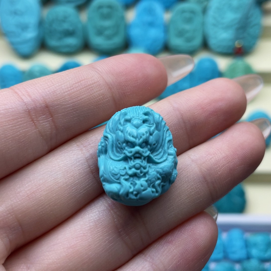 绿松石雕刻未镶嵌