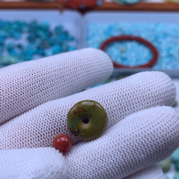 南红玛瑙未镶嵌珠宝奇石