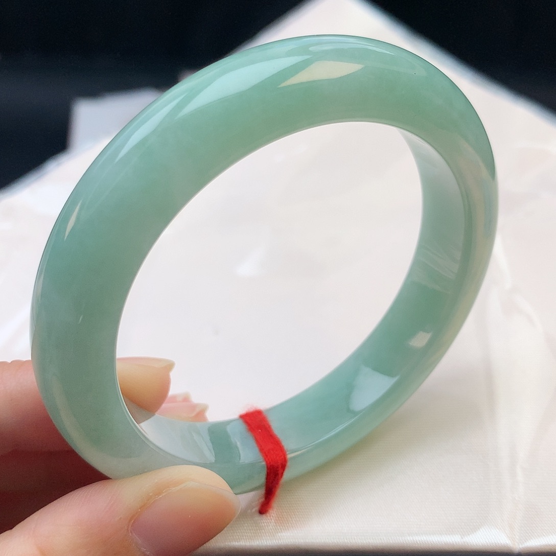 翡翠手镯未镶嵌55圈口081460