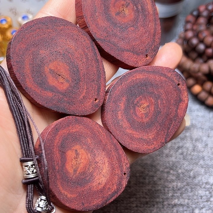 藤类降真香随形6.0左右精品红油黄金甲发其一j66