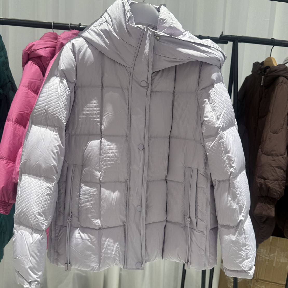 新款短款羽绒服时尚