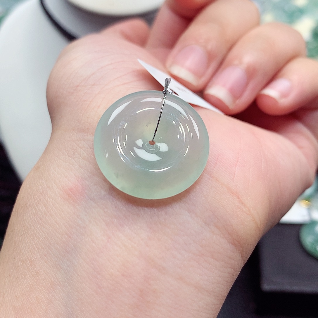 翡翠未镶嵌颈饰编号124，22.8/5.6