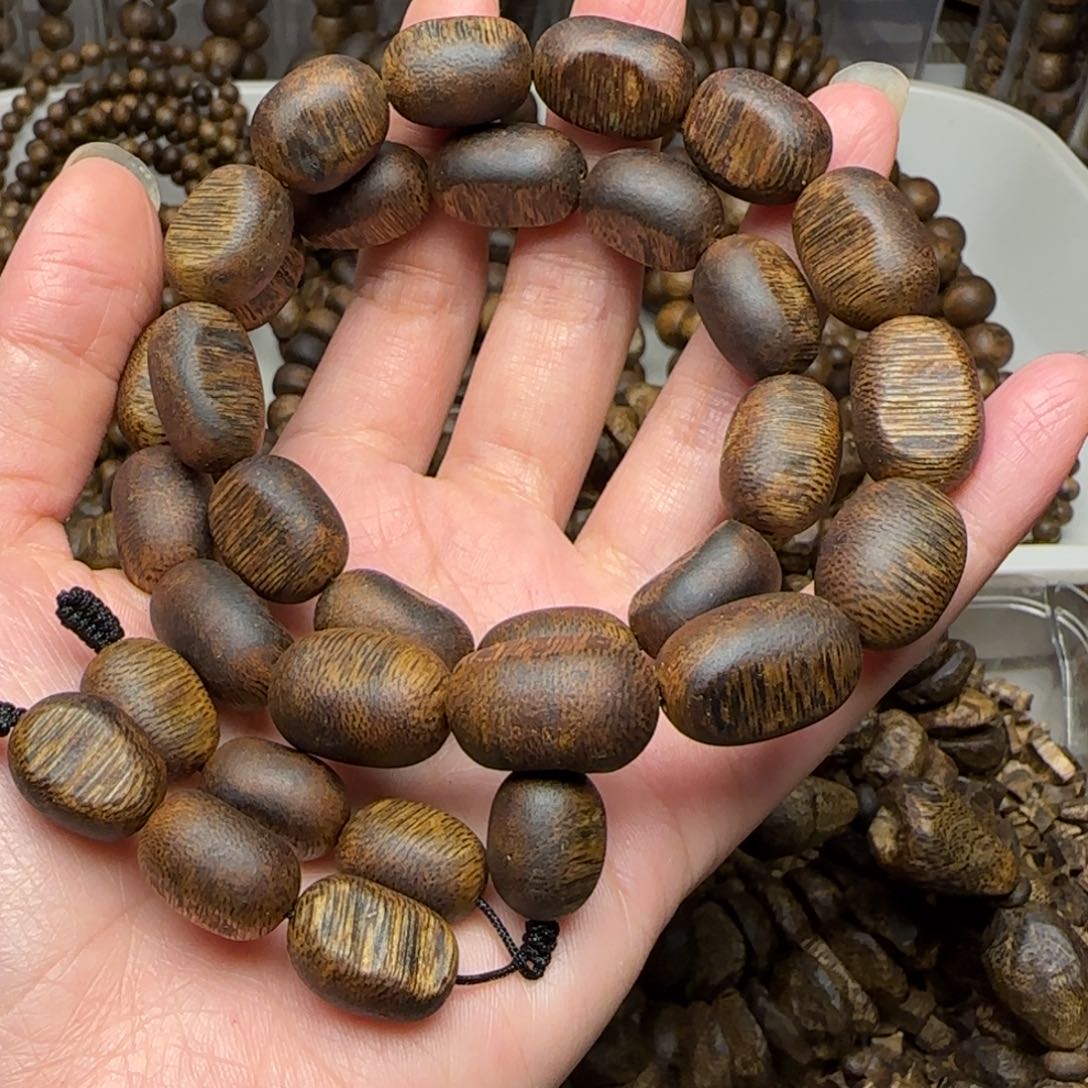 沉香手串张*海双圈高结油老料张勺子32+绿奇